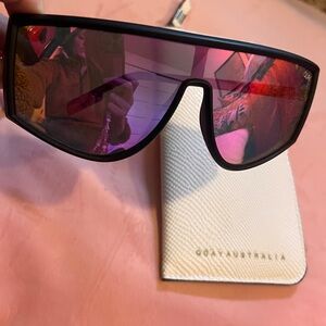 Quay Australia Black Sunglasses with Pink Lenses never been worn. Brand new!!